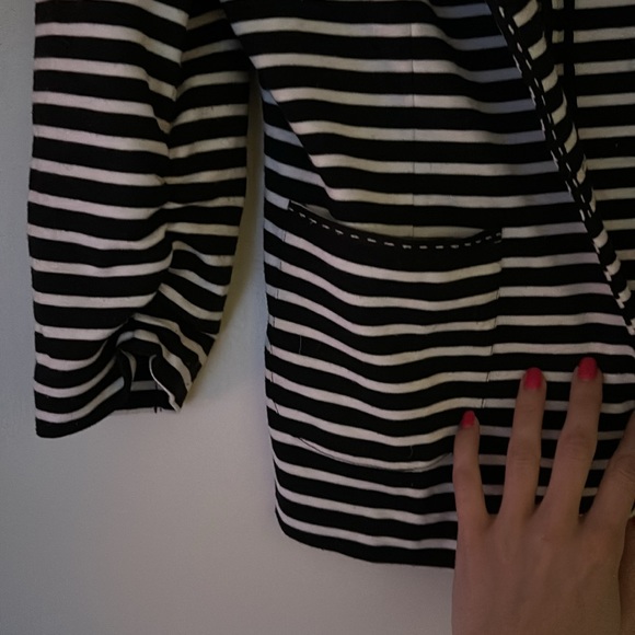 Striped blazer - Picture 2 of 3